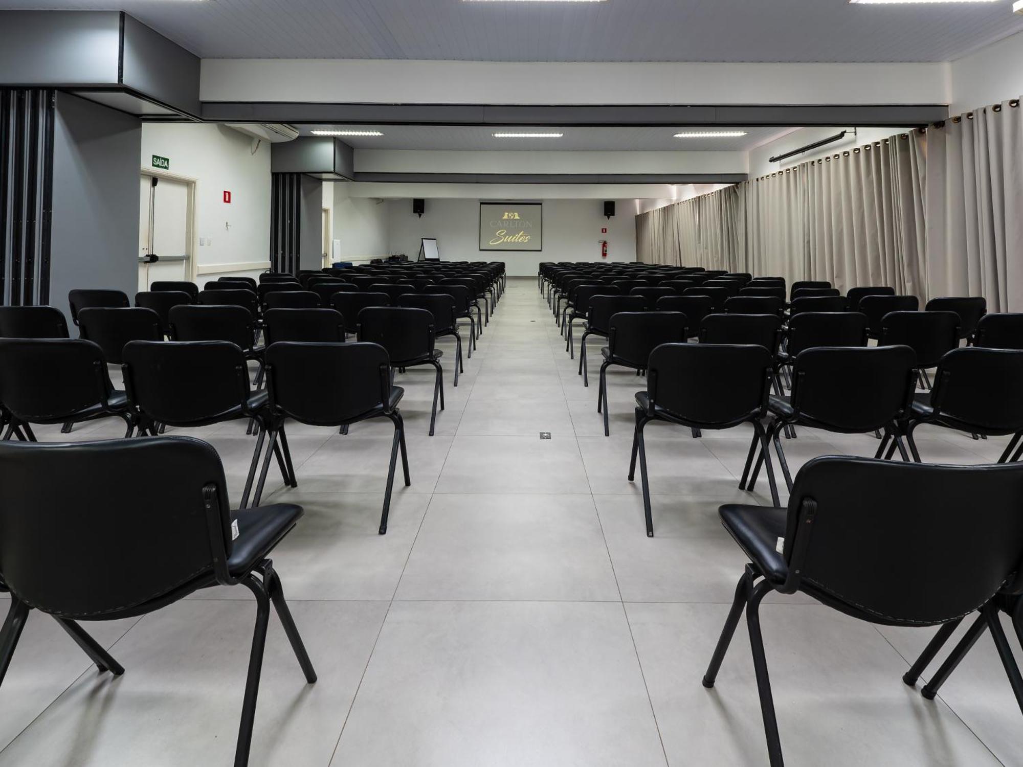 Carlton Suites Limeira Luaran gambar